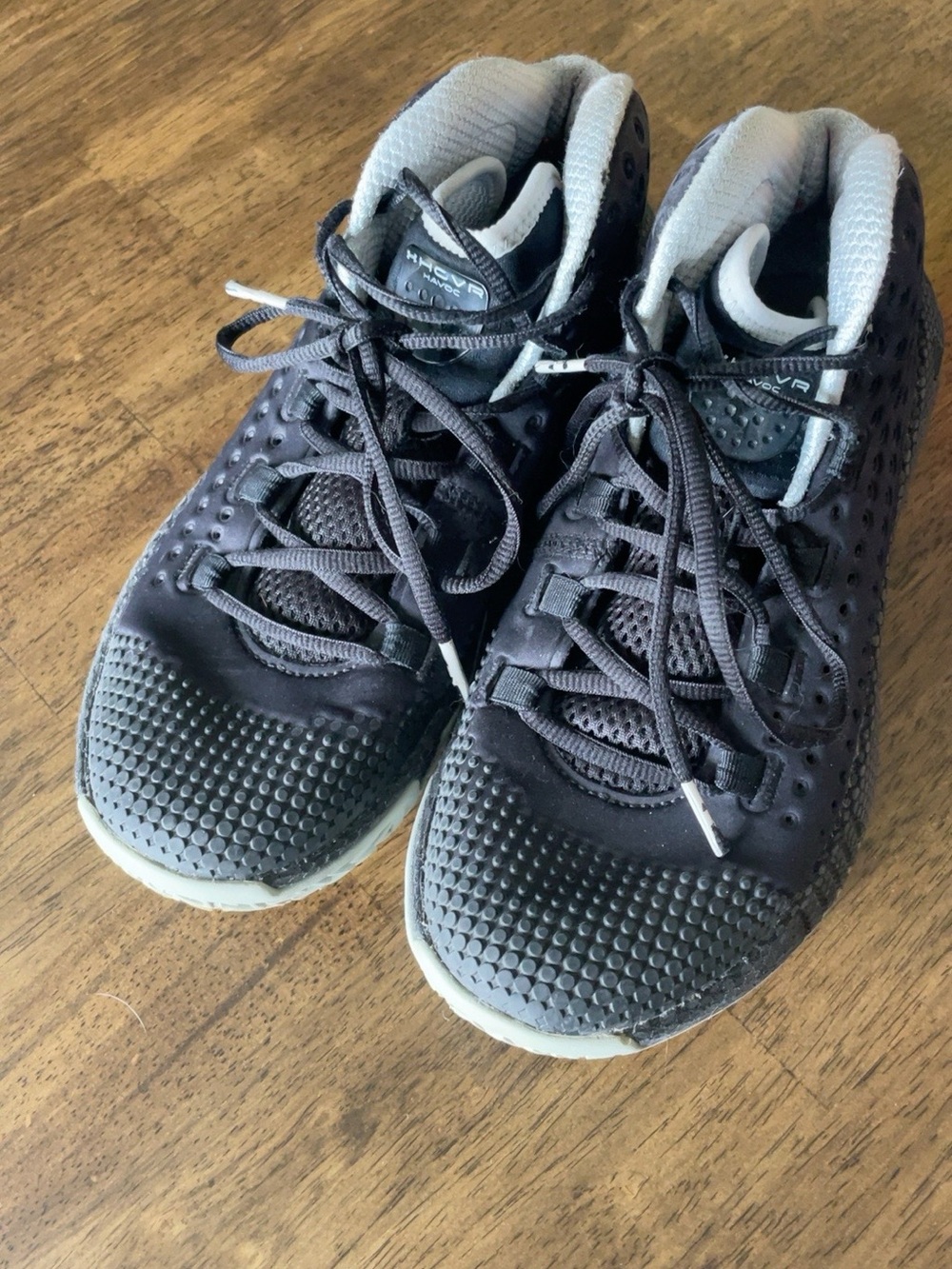 Under Armour HOVR Havoc Basketball Shoes – Men’s Size 8.5
